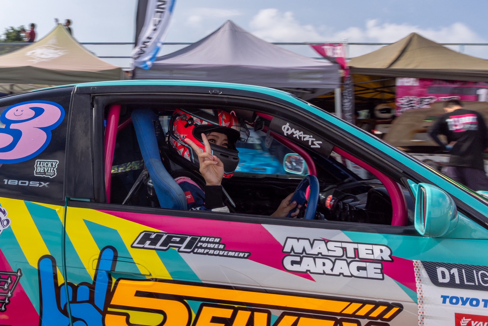 ピットからサーキットへ